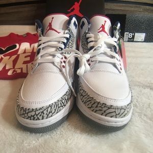 Air Jordan’s true blue size 8.5